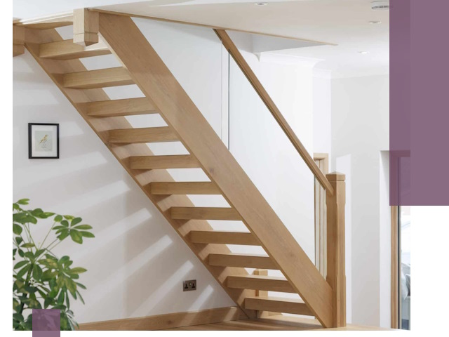 Изготовление деревянных лестниц под ключ в Пскове для дома