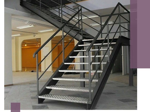 Лестницы для офиса в Пскове: изготовление, монтаж, демонтаж