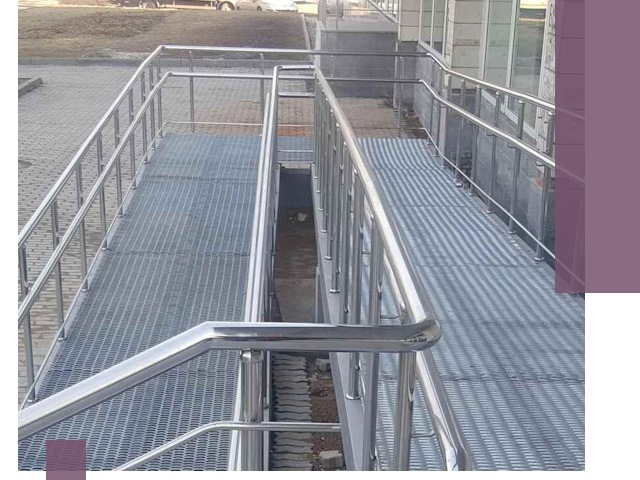 Монтаж пандусов любой сложности в Пскове за короткие сроки