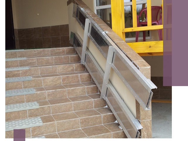 Откидные пандусы под ключ в Пскове — монтаж и демонтаж