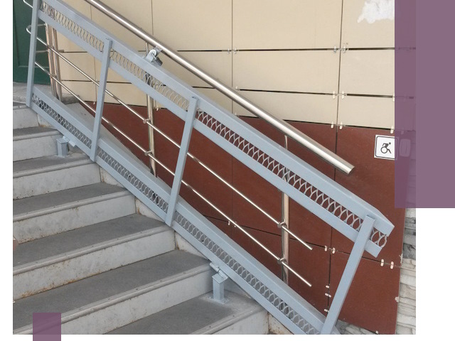 Изготовление откидных пандусов под ключ в Пскове